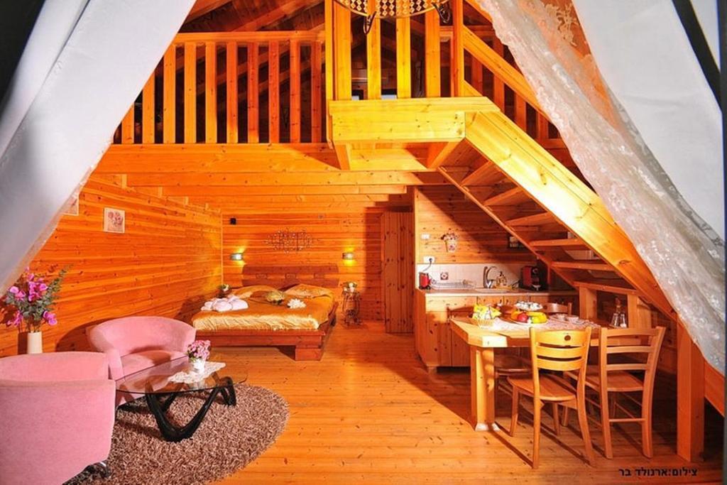 Between Sunrise And Sunset Suites Ya'ara 外观 照片