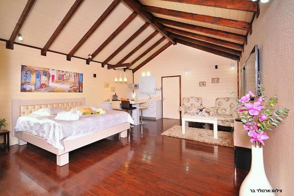 Between Sunrise And Sunset Suites Ya'ara 外观 照片